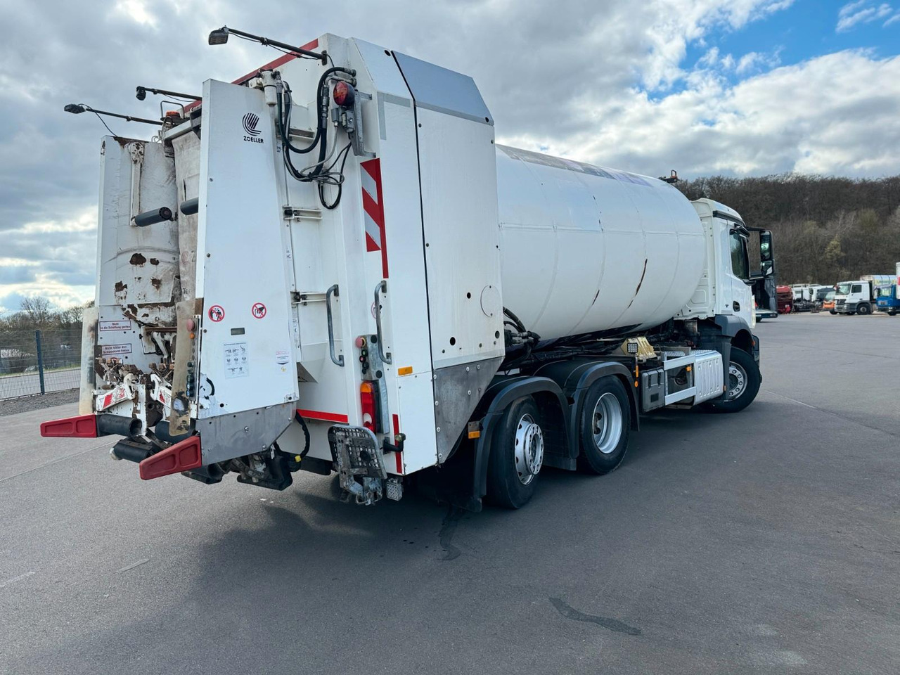 Mercedes-Benz Antos 2533 6x2 Faun Rotopress 520 + Delta Lifter - Garbage truck: picture 5 Mercedes-Benz Antos 2533 6x2 Faun Rotopress 520 + Delta Lifter - Garbage truck: picture 5