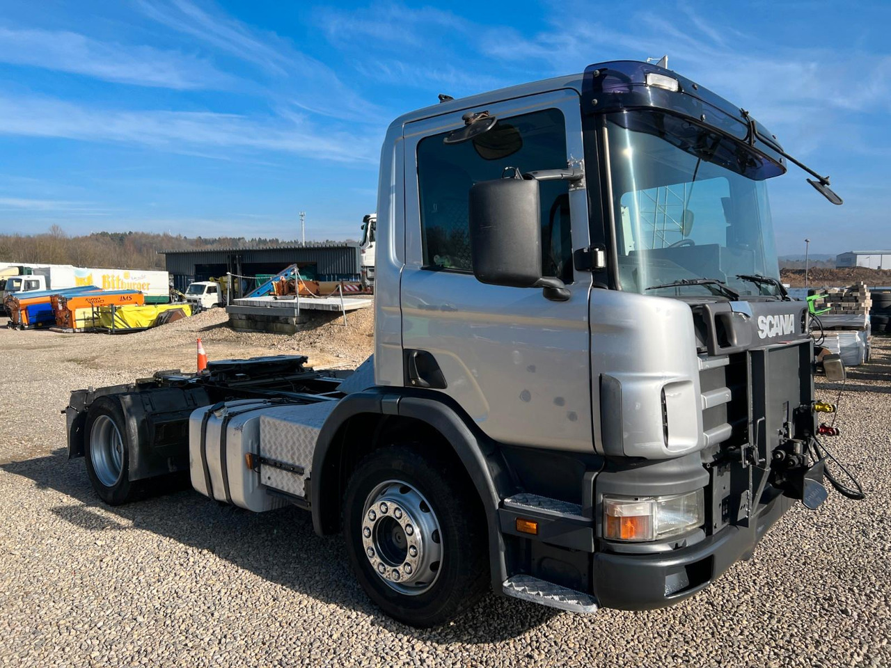 Scania P 94 GA 4x2 NA 310 - Tractor unit: picture 2 Scania P 94 GA 4x2 NA 310 - Tractor unit: picture 2