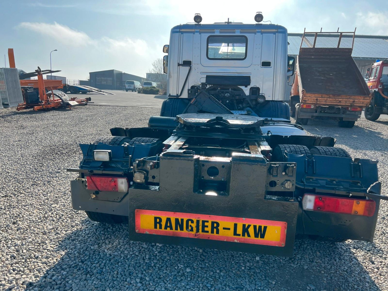 Scania P 94 GA 4x2 NA 310 - Tractor unit: picture 4 Scania P 94 GA 4x2 NA 310 - Tractor unit: picture 4