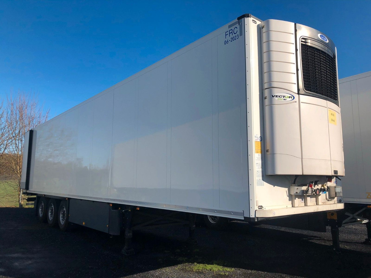 Schmitz Cargobull SKO 24/L -13.4 FP 60 COOL, Multitemp. - Refrigerator semi-trailer: picture 1 Schmitz Cargobull SKO 24/L -13.4 FP 60 COOL, Multitemp. - Refrigerator semi-trailer: picture 1