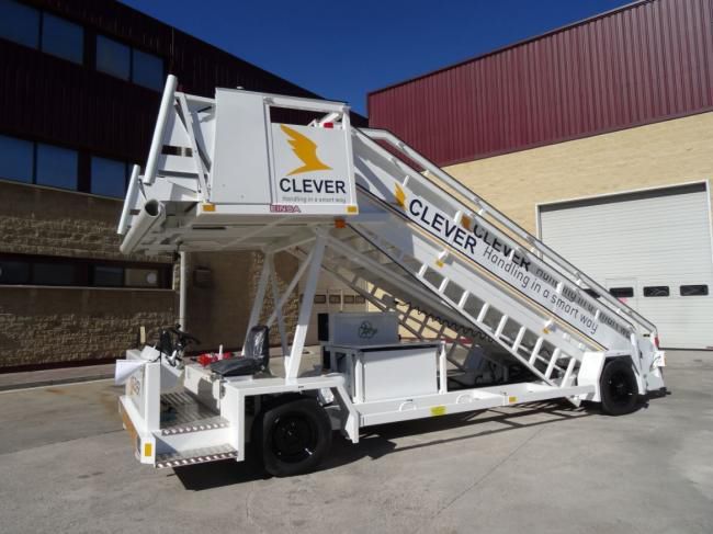 EINSA Passenger Stairs EDU Wide - Passenger stairs: picture 2 EINSA Passenger Stairs EDU Wide - Passenger stairs: picture 2