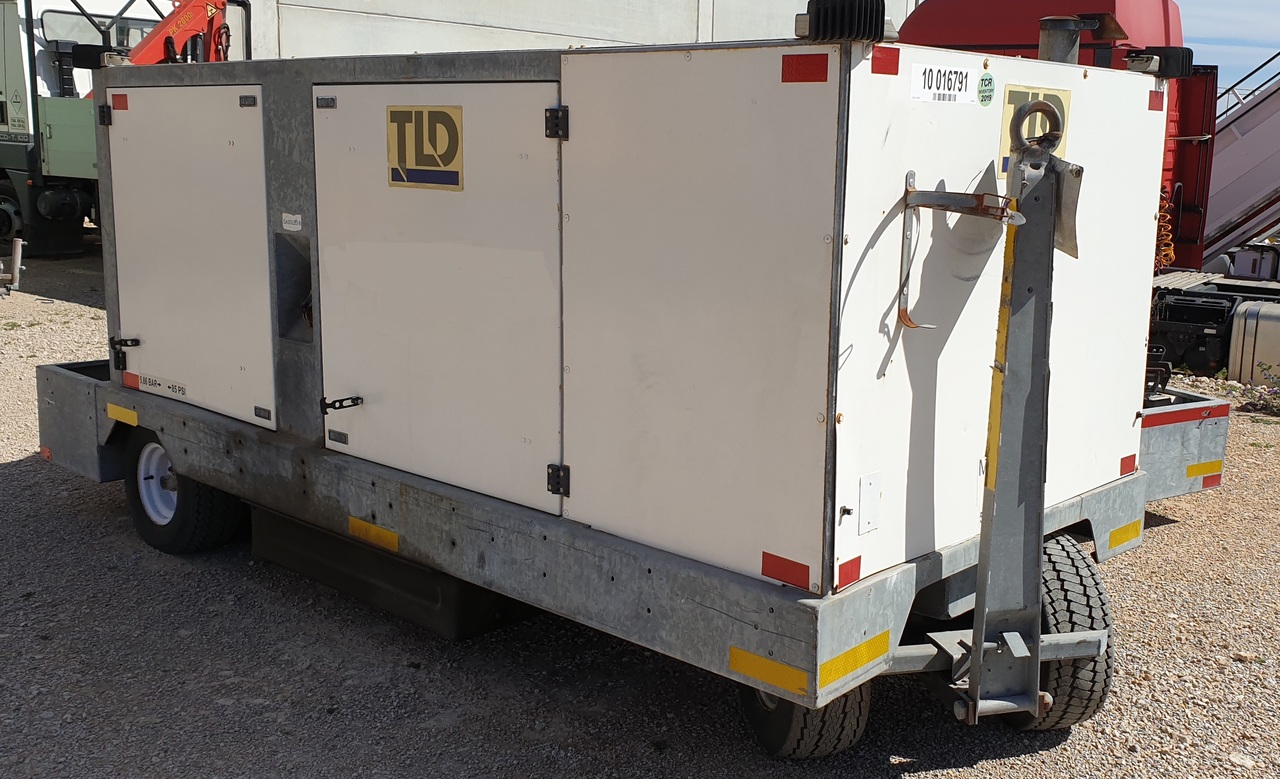 GPU/120 KVA 4120-T-CUP - Ground power unit: picture 1 GPU/120 KVA 4120-T-CUP - Ground power unit: picture 1