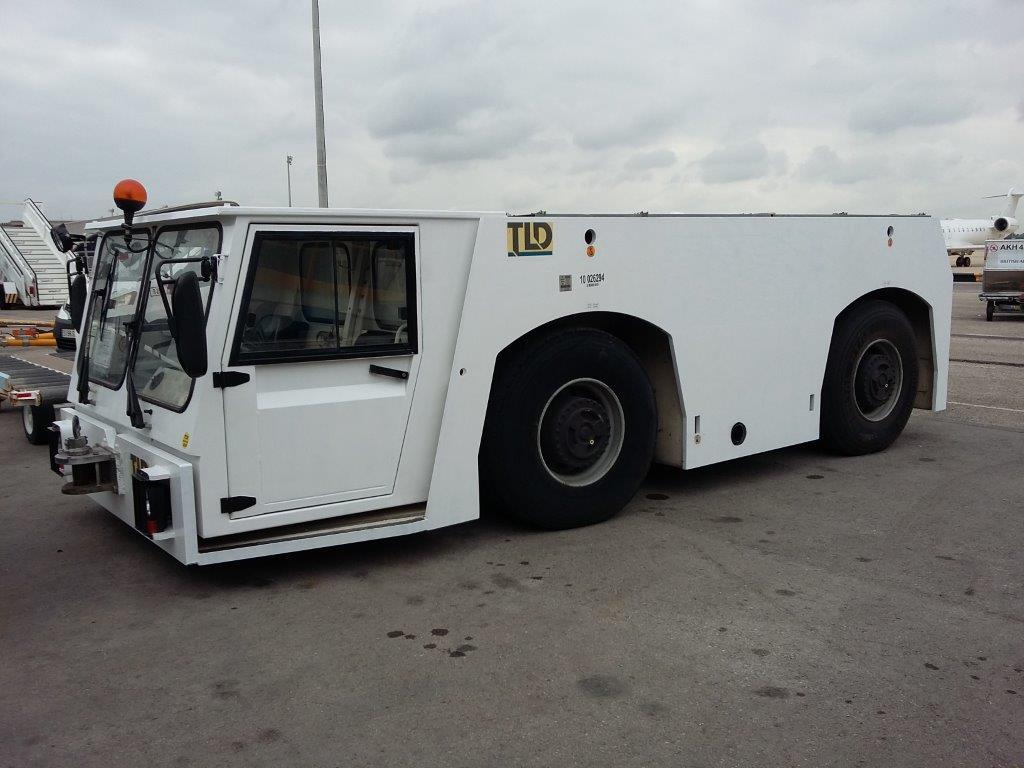 Pushback TLD TMX400-27 - Pushback tractor: picture 1 Pushback TLD TMX400-27 - Pushback tractor: picture 1