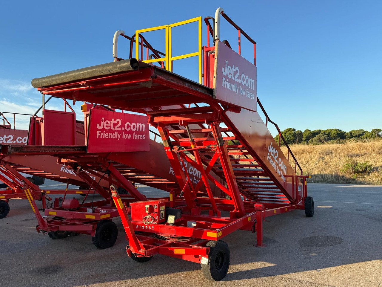 TIPS TPS1940 - Passenger stairs: picture 3 TIPS TPS1940 - Passenger stairs: picture 3