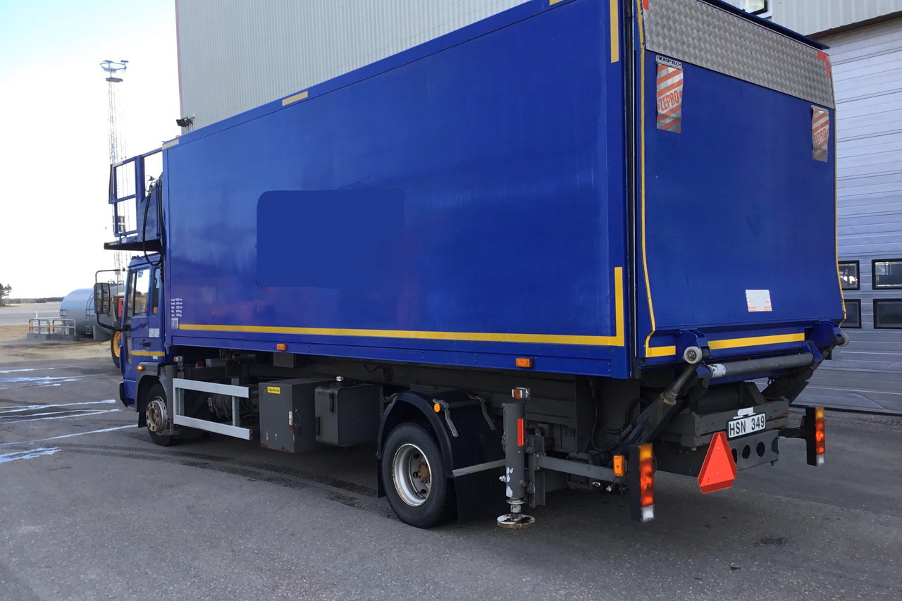 Trepel Catering - Airport catering truck: picture 3 Trepel Catering - Airport catering truck: picture 3