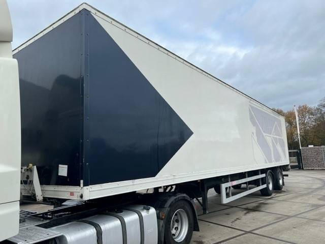 Ackermann F18 - Closed box semi-trailer: picture 2 Ackermann F18 - Closed box semi-trailer: picture 2