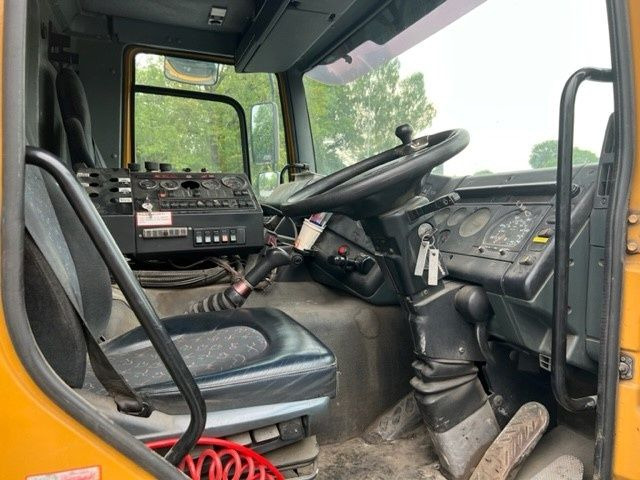 DAF CF 65 FA65.210 CF Right Hand Drive - Cab chassis truck: picture 4 DAF CF 65 FA65.210 CF Right Hand Drive - Cab chassis truck: picture 4