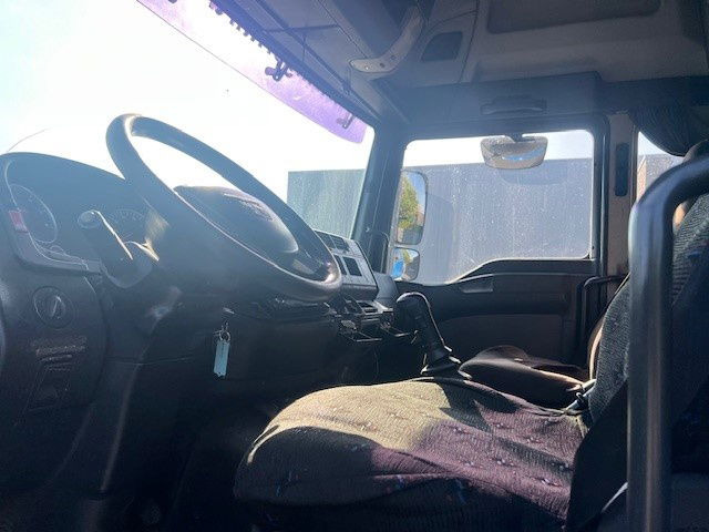 MAN TGA 18.480 MAN TGA 18.480 - Cab chassis truck: picture 5 MAN TGA 18.480 MAN TGA 18.480 - Cab chassis truck: picture 5
