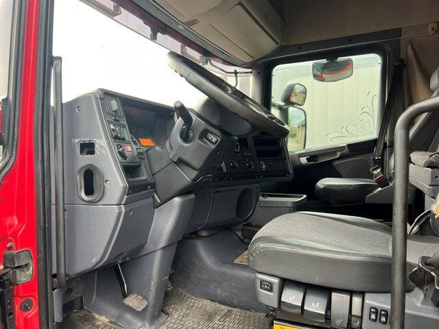 Scania R420 - Tractor unit: picture 5 Scania R420 - Tractor unit: picture 5