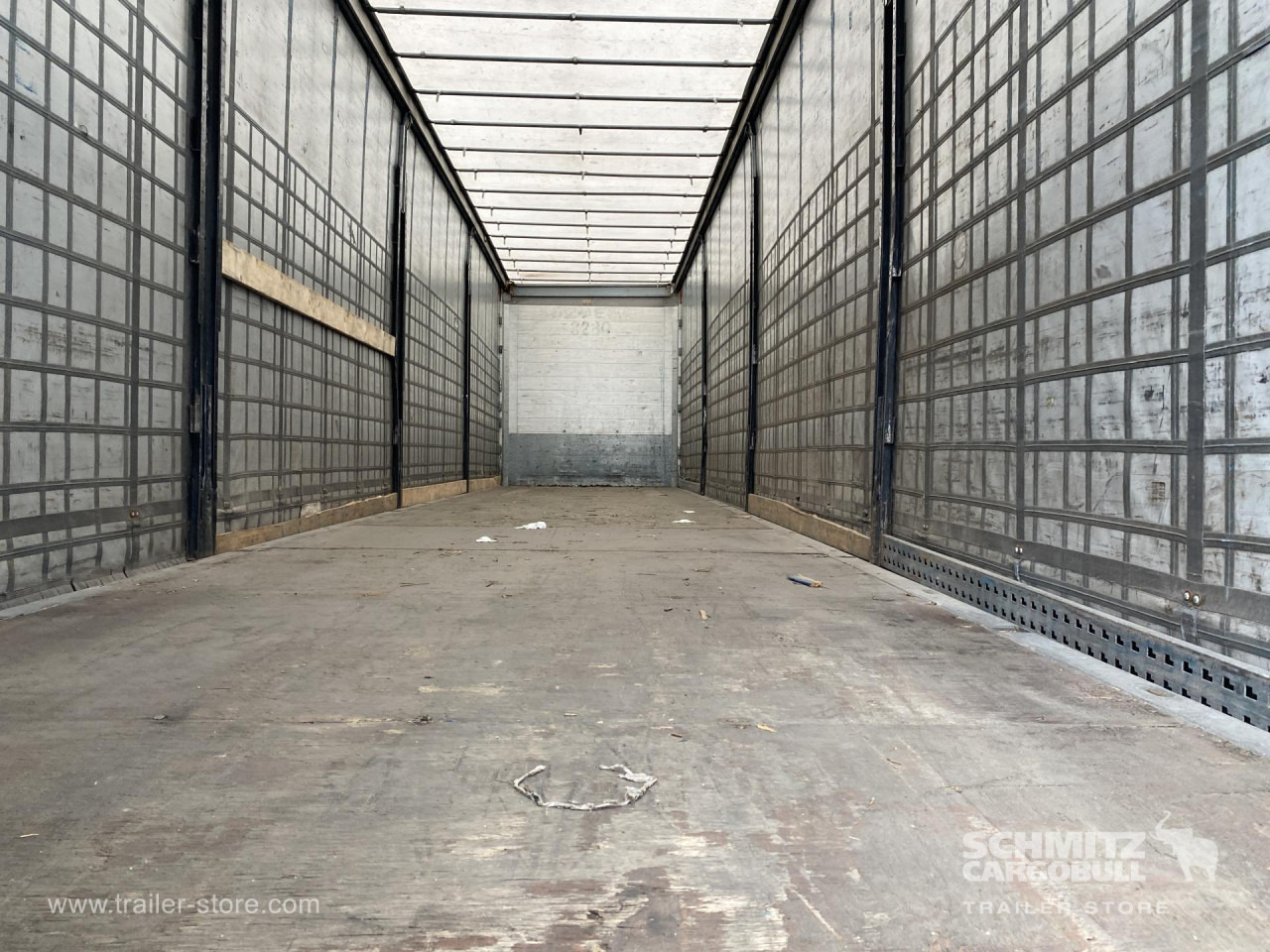 SCHMITZ Curtainsider Standard - Curtainsider semi-trailer: picture 4 SCHMITZ Curtainsider Standard - Curtainsider semi-trailer: picture 4
