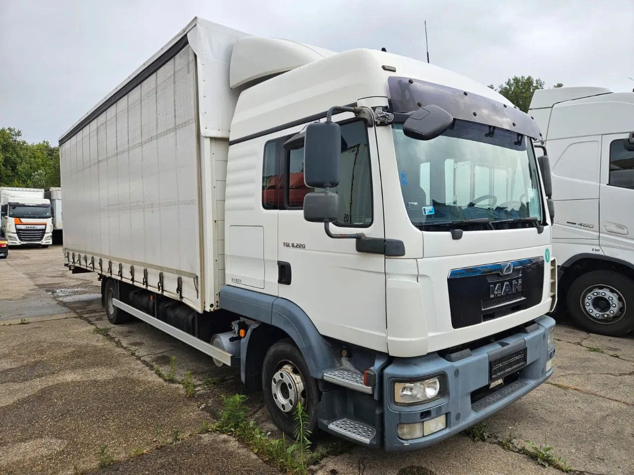 MAN TGL 8.220 4x2 BL Euro 5 EEV - Curtain side truck: picture 2 MAN TGL 8.220 4x2 BL Euro 5 EEV - Curtain side truck: picture 2
