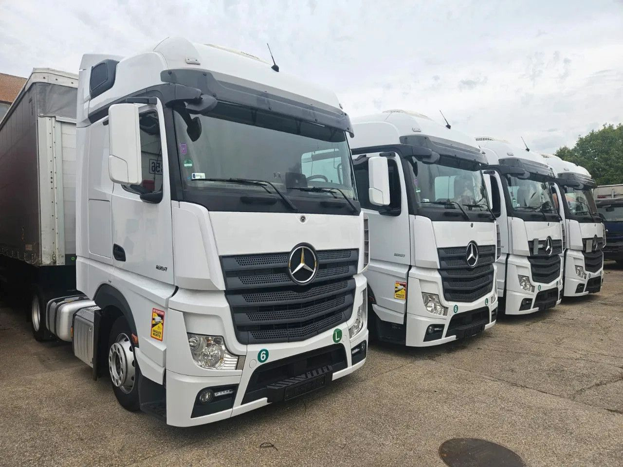 Mercedes-Benz Actros 1851 Mega, BigSpace, Standklima, 4 units - Tractor unit: picture 5 Mercedes-Benz Actros 1851 Mega, BigSpace, Standklima, 4 units - Tractor unit: picture 5
