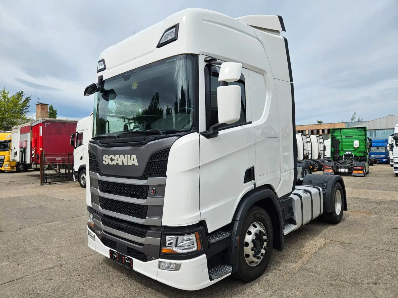 Scania R450 Alloy wheels, Stand Klima, Navi, 2 units - Tractor unit: picture 1 Scania R450 Alloy wheels, Stand Klima, Navi, 2 units - Tractor unit: picture 1