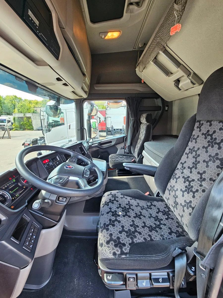 New Tractor unit Scania R450 PTO, Standklima, Navi, New Smart2 tachograp: picture 9