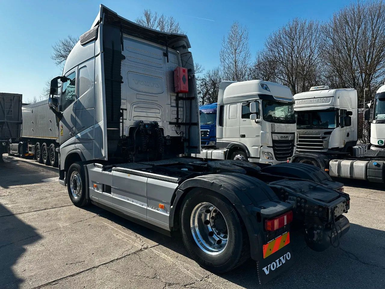 Volvo FH 500 ADR, I-Park, Alloy w. Leather seats, TV s - Tractor unit: picture 3 Volvo FH 500 ADR, I-Park, Alloy w. Leather seats, TV s - Tractor unit: picture 3