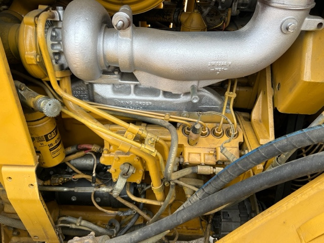 Bulldozer CATERPILLAR CAT D5H: picture 7