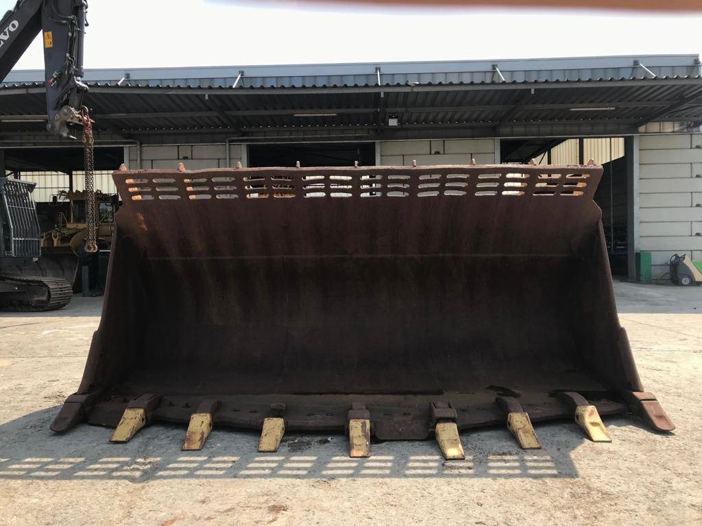 CAT 992D - Bucket for Construction machinery: picture 4 CAT 992D - Bucket for Construction machinery: picture 4