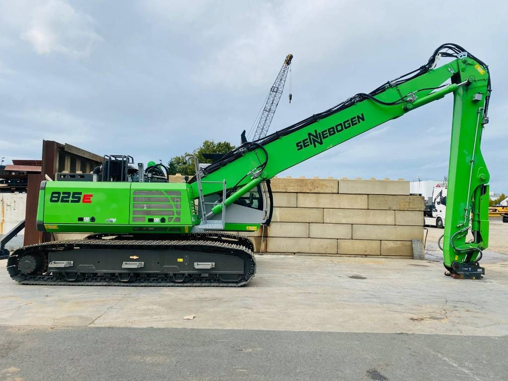 Sennebogen 825 E - Demolition excavator: picture 2 Sennebogen 825 E - Demolition excavator: picture 2