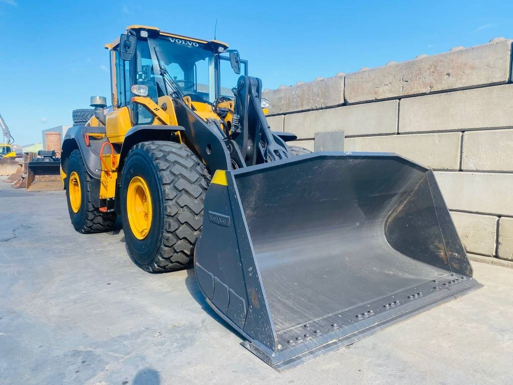 Volvo L 110 H - Wheel loader: picture 4 Volvo L 110 H - Wheel loader: picture 4
