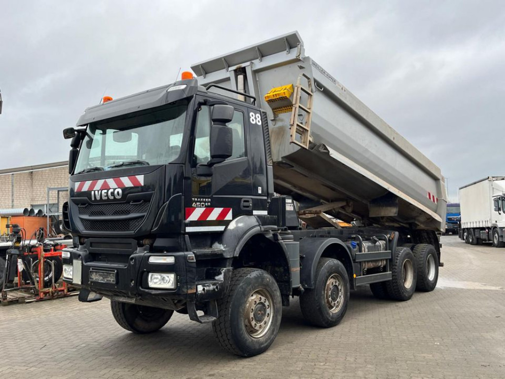 IVECO-MAGIRUS TRACKER AD450TW 4 Achs Muldenkipper Meiller - Dumper: picture 1 IVECO-MAGIRUS TRACKER AD450TW 4 Achs Muldenkipper Meiller - Dumper: picture 1
