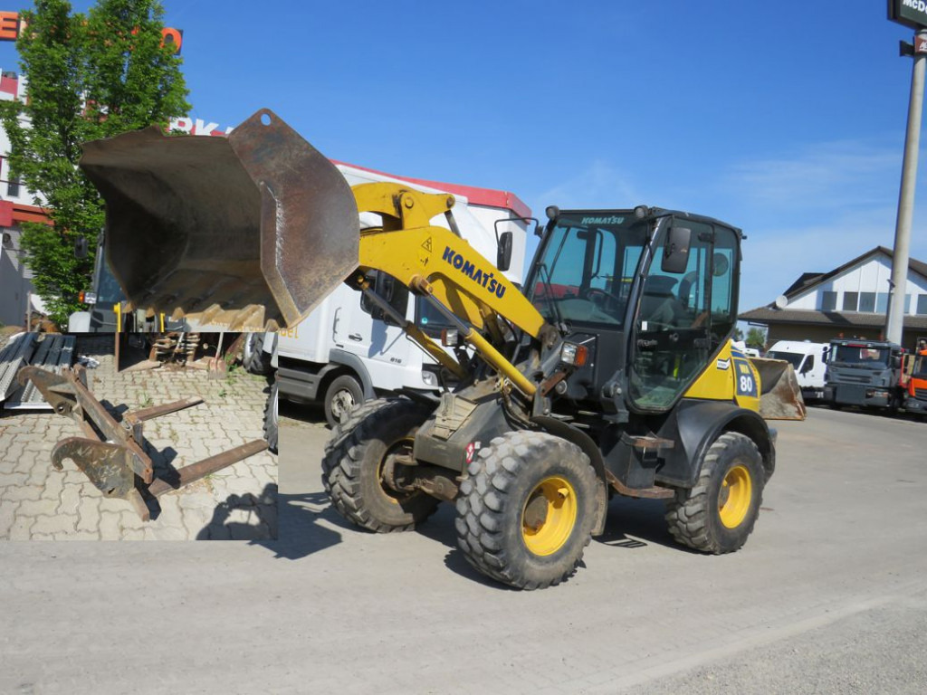 KOMATSU HANOMAG Radlader WA 80 - 6 Radlader - Wheel loader: picture 1 KOMATSU HANOMAG Radlader WA 80 - 6 Radlader - Wheel loader: picture 1