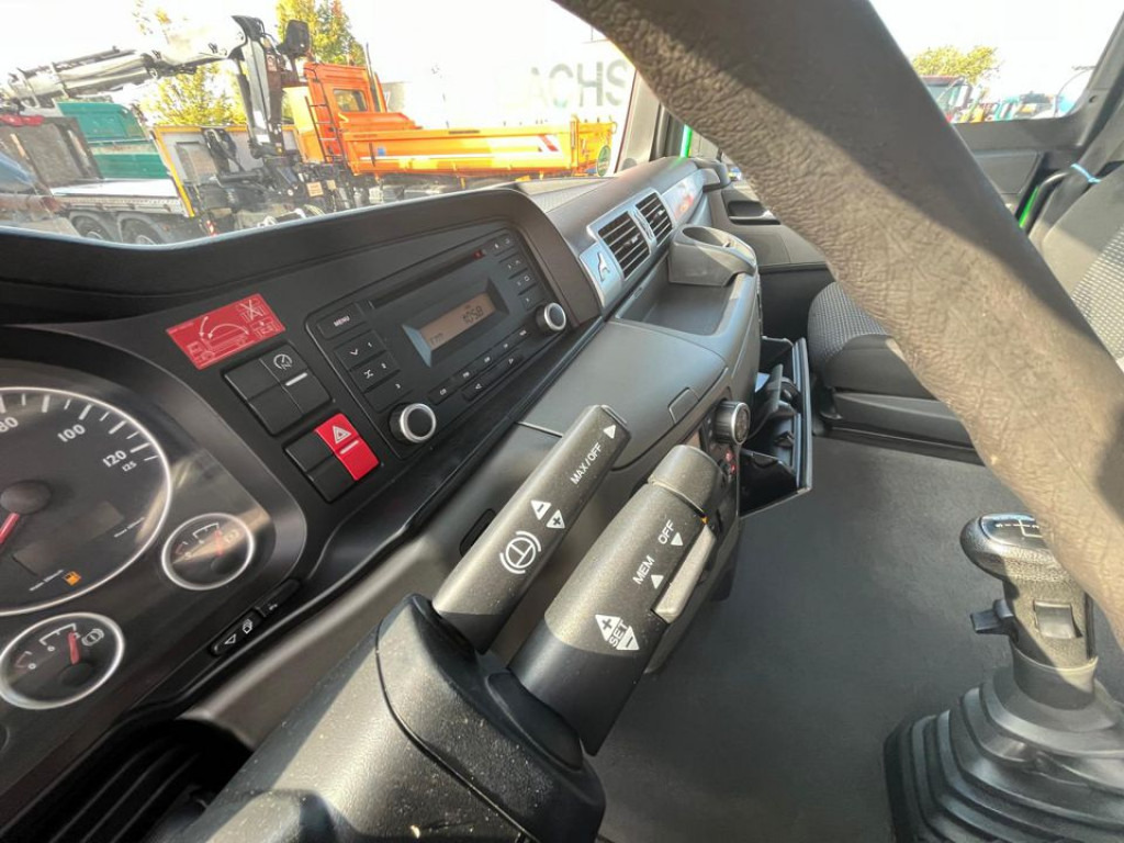 MAN MAN TG-S Abrollkipper mit Kran 26.400 6x4H-2 BL Lift/Lenk leasing MAN MAN TG-S Abrollkipper mit Kran 26.400 6x4H-2 BL Lift/Lenk: picture 7