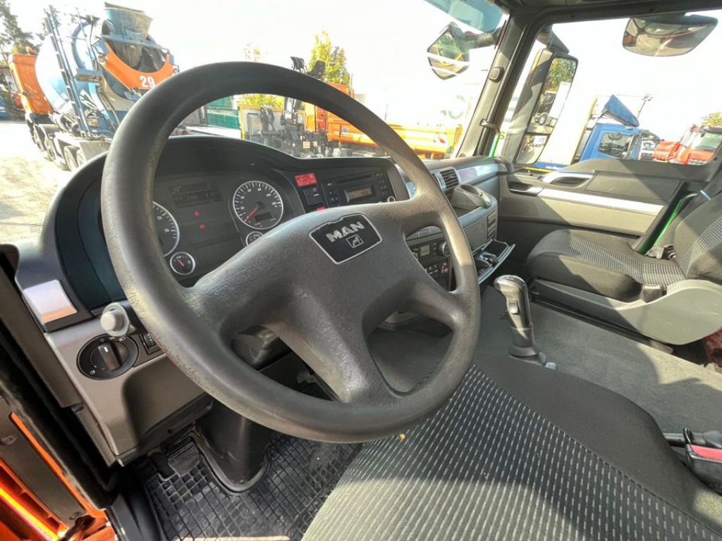 MAN MAN TG-S Abrollkipper mit Kran 26.400 6x4H-2 BL Lift/Lenk leasing MAN MAN TG-S Abrollkipper mit Kran 26.400 6x4H-2 BL Lift/Lenk: picture 6