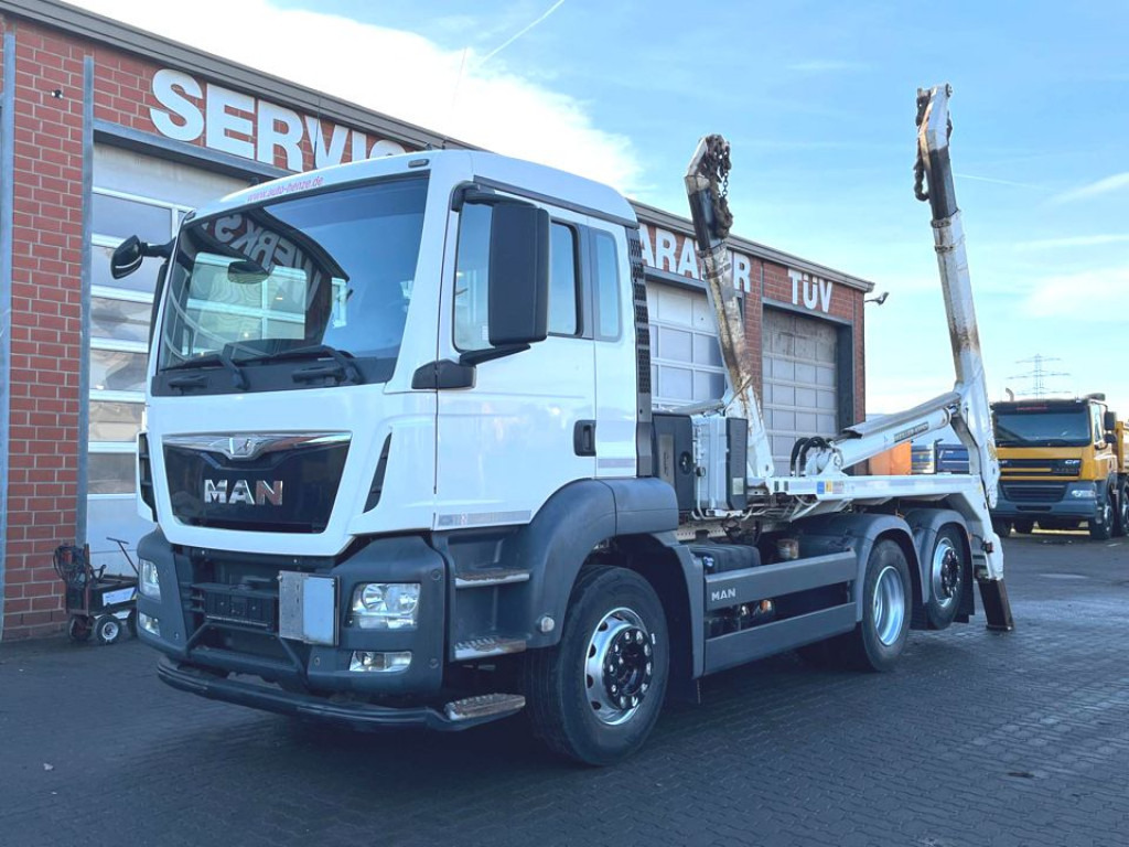 MAN TG-S Absetzkipper 26.440 BL 6x2 Meiller Funk - Skip loader truck: picture 1 MAN TG-S Absetzkipper 26.440 BL 6x2 Meiller Funk - Skip loader truck: picture 1