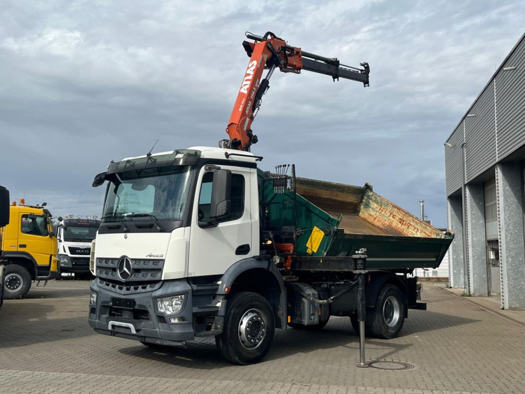 MERCEDES-BENZ Mercedes-Benz Arocs 2-Achs Kipper Kran 1835 K Atlas 126.3 - Tipper, Crane truck: picture 1 MERCEDES-BENZ Mercedes-Benz Arocs 2-Achs Kipper Kran 1835 K Atlas 126.3 - Tipper, Crane truck: picture 1