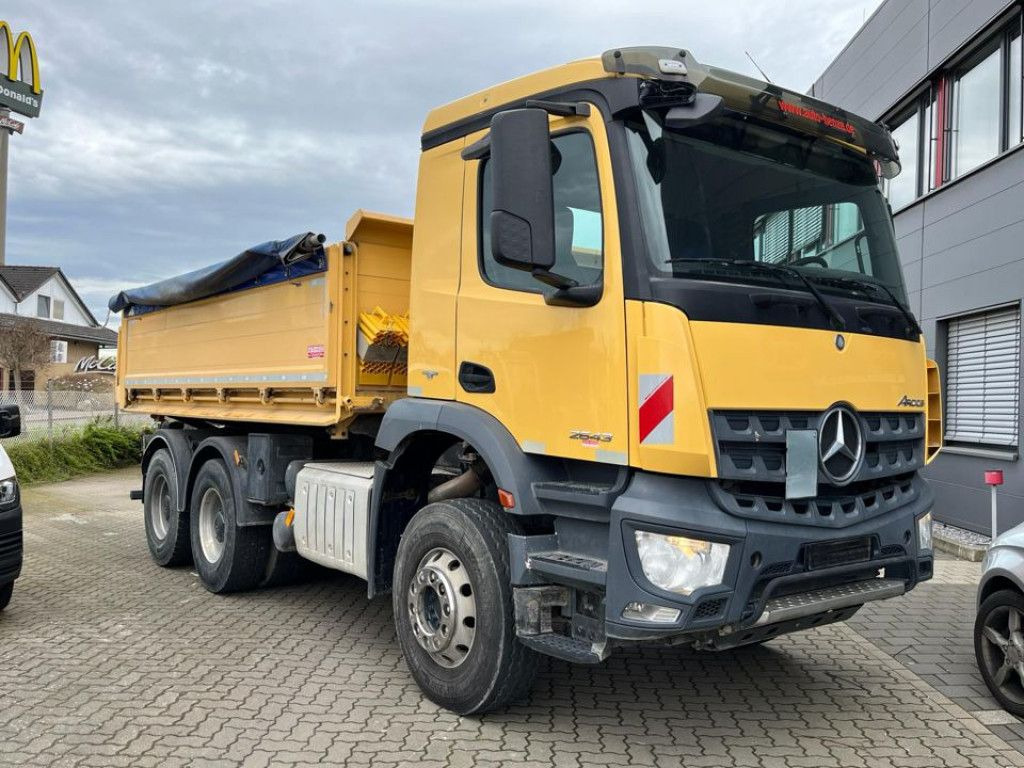 Mercedes-Benz Arocs 2643 K 6x4 3-Achs Kipper Blatt/Blatt, AP A - Tipper: picture 2 Mercedes-Benz Arocs 2643 K 6x4 3-Achs Kipper Blatt/Blatt, AP A - Tipper: picture 2