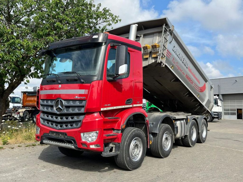 Mercedes-Benz Arocs 4145 8x4 4 Achs Muldenkipper Carnehl Halfp - Skip loader truck: picture 1 Mercedes-Benz Arocs 4145 8x4 4 Achs Muldenkipper Carnehl Halfp - Skip loader truck: picture 1