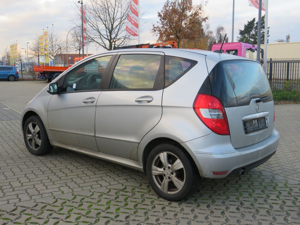 Truck MERCEDES-BENZ A-Klasse 200 Avantgarde PKW: picture 7
