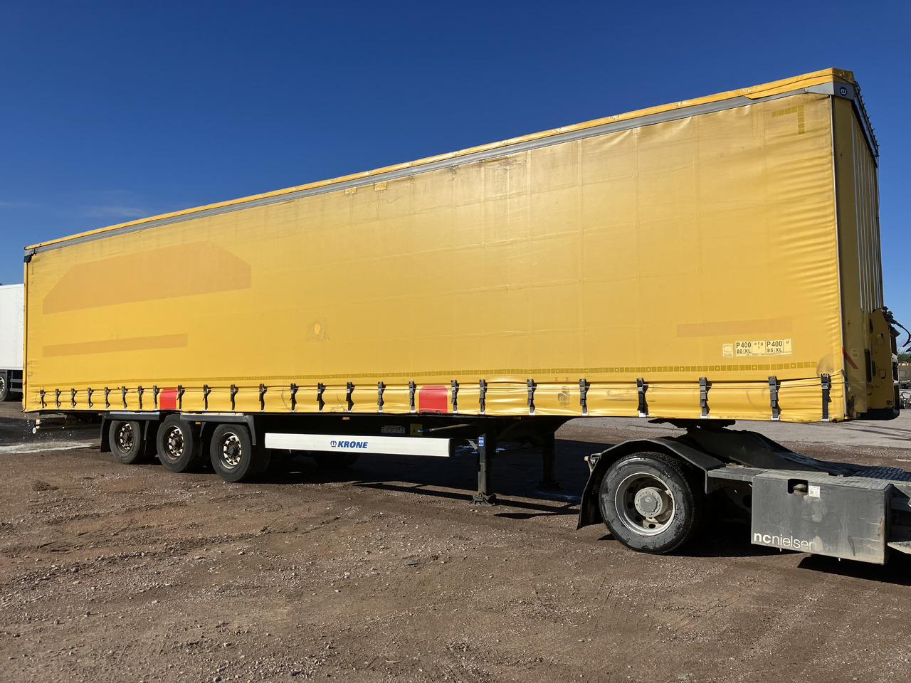 KRONE MEGA CURTAIN - LIFTING ROOF - HUCKEPACK - Curtainsider semi-trailer: picture 1 KRONE MEGA CURTAIN - LIFTING ROOF - HUCKEPACK - Curtainsider semi-trailer: picture 1