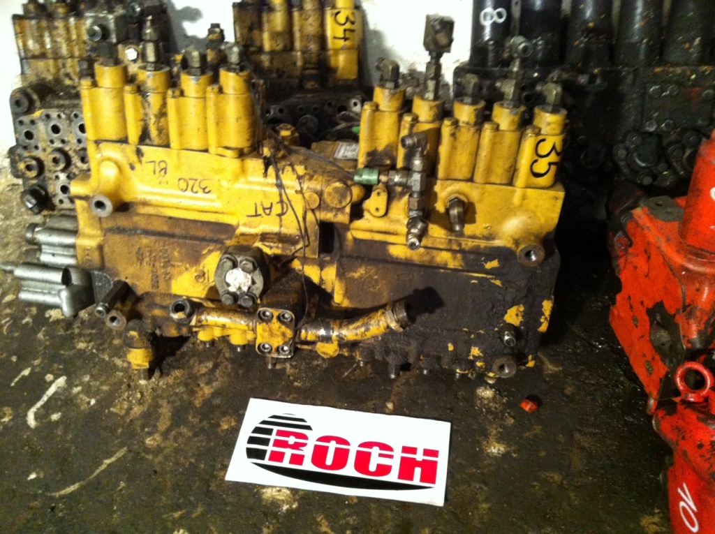 CATERPILLAR 1074010 123-1932-02 - 9 SEKCYJNY - Hydraulic valve for Crawler excavator: picture 1 CATERPILLAR 1074010 123-1932-02 - 9 SEKCYJNY - Hydraulic valve for Crawler excavator: picture 1