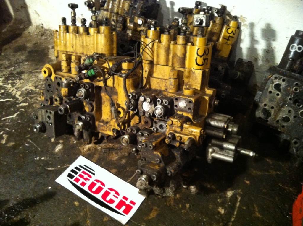 CATERPILLAR 1074010 123-1932-02 - 9 SEKCYJNY - Hydraulic valve for Crawler excavator: picture 2 CATERPILLAR 1074010 123-1932-02 - 9 SEKCYJNY - Hydraulic valve for Crawler excavator: picture 2