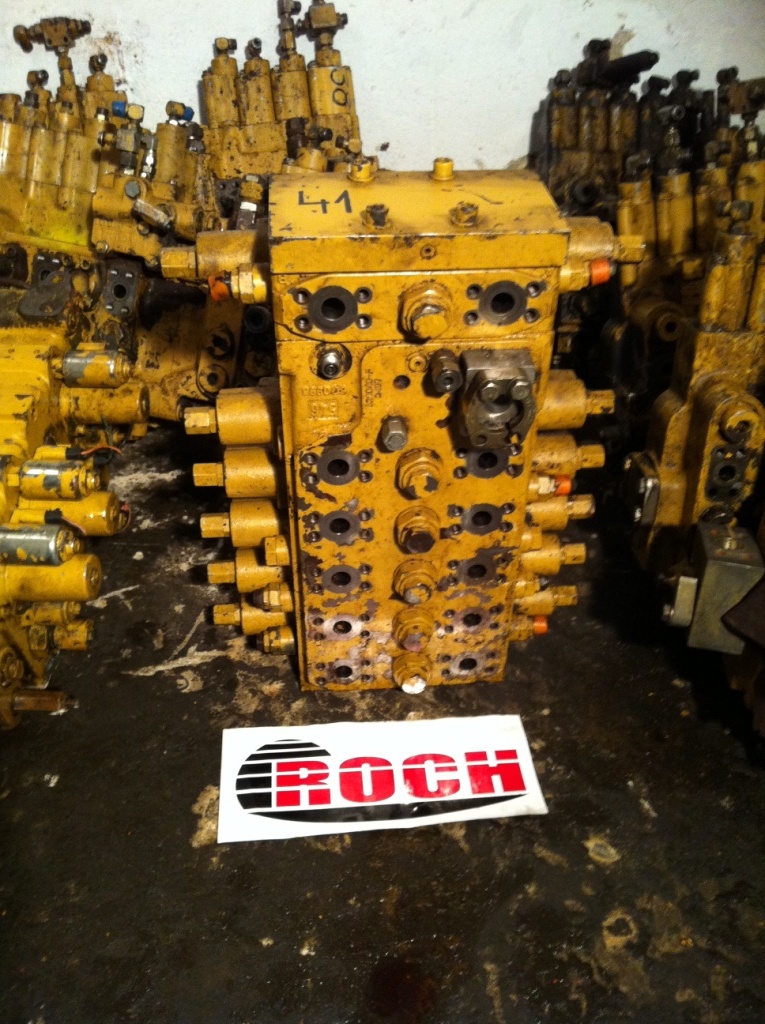 CATERPILLAR M7-1102-02/5M7-22 1220121 821040-F 2407 00959815 S22 - 6 SEKCYJNY - Hydraulic valve for Excavator: picture 1 CATERPILLAR M7-1102-02/5M7-22 1220121 821040-F 2407 00959815 S22 - 6 SEKCYJNY - Hydraulic valve for Excavator: picture 1