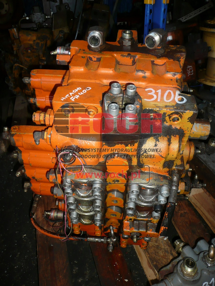 HITACHI - 9 SEKCYJNY ( 5+4 sekcje) - Hydraulic valve: picture 2 HITACHI - 9 SEKCYJNY ( 5+4 sekcje) - Hydraulic valve: picture 2