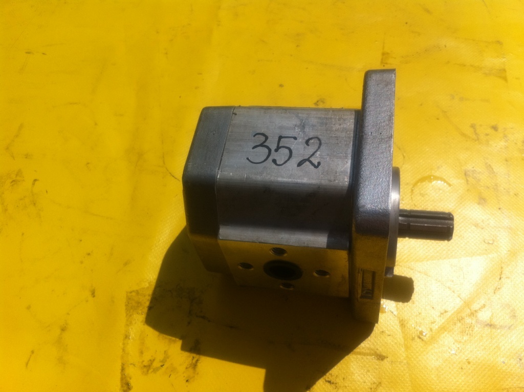 HYDRAL NSZ-10-3P - Hydraulic pump for Construction machinery: picture 1 HYDRAL NSZ-10-3P - Hydraulic pump for Construction machinery: picture 1