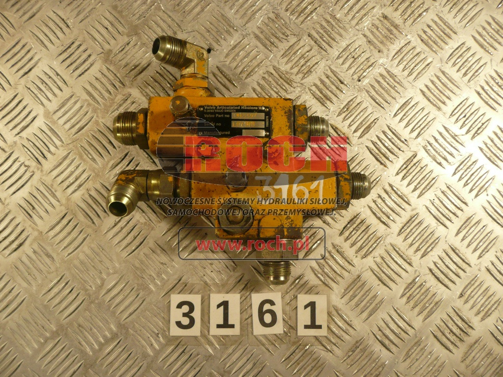 VOLVO 4965597 4965596 - Hydraulic valve: picture 1 VOLVO 4965597 4965596 - Hydraulic valve: picture 1