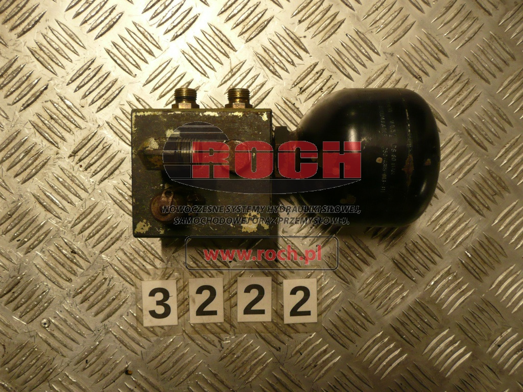 VOLVO + HYDROAKUMULATOR 11173690 - Hydraulic valve: picture 1 VOLVO + HYDROAKUMULATOR 11173690 - Hydraulic valve: picture 1