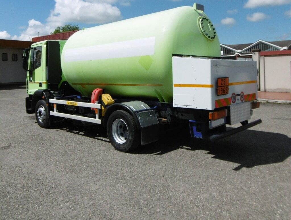 IVECO LPG GAS Tank - Tanker truck: picture 3 IVECO LPG GAS Tank - Tanker truck: picture 3