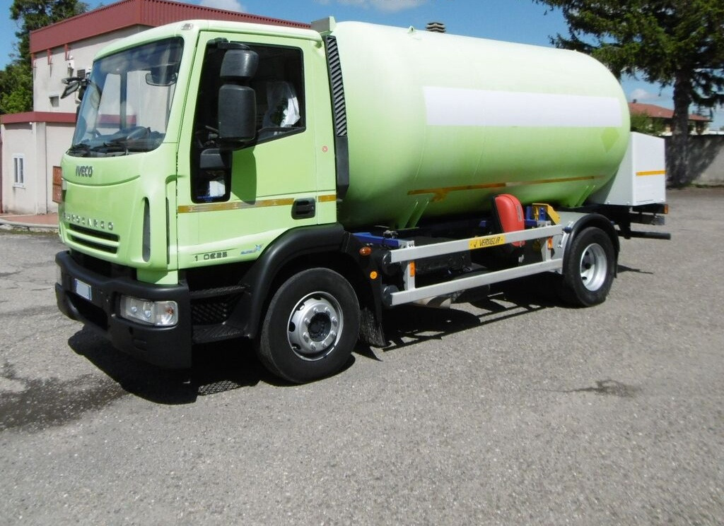 IVECO LPG GAS Tank - Tanker truck: picture 2 IVECO LPG GAS Tank - Tanker truck: picture 2
