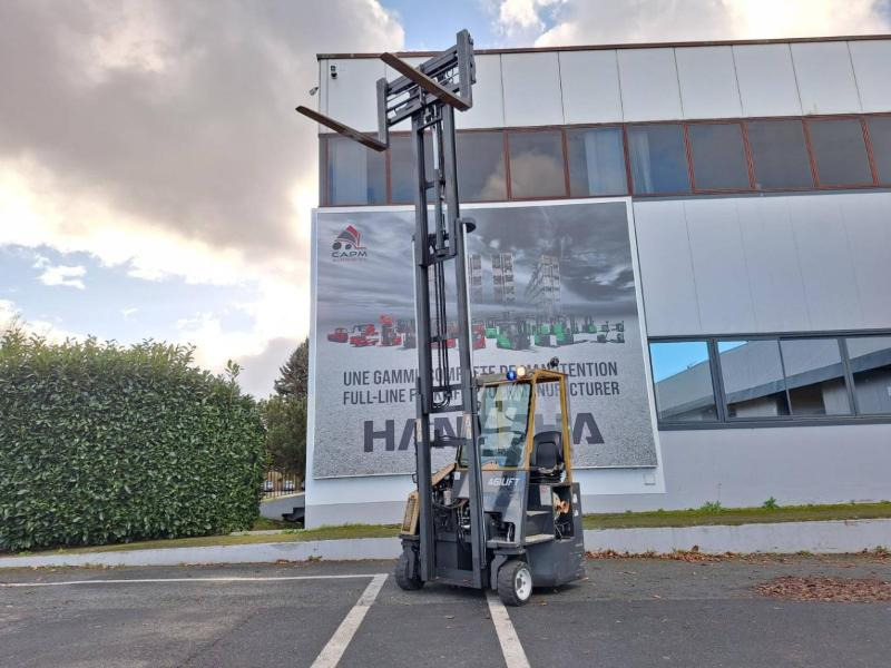 Amlift AGILIFT 25-12-49 - 4-way reach truck: picture 3 Amlift AGILIFT 25-12-49 - 4-way reach truck: picture 3