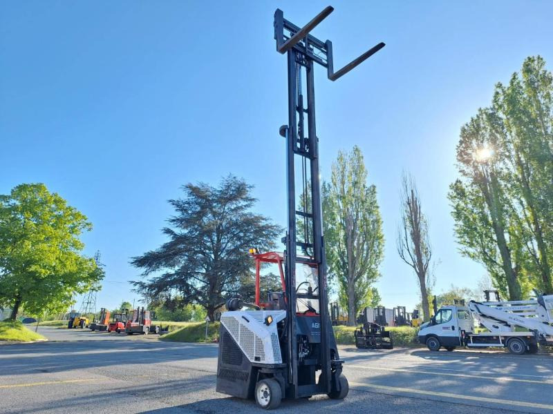 Amlift AGILIFT 25-12/55 - 4-way reach truck: picture 2 Amlift AGILIFT 25-12/55 - 4-way reach truck: picture 2
