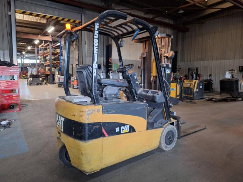 Caterpillar EP18NT - Electric forklift: picture 4 Caterpillar EP18NT - Electric forklift: picture 4