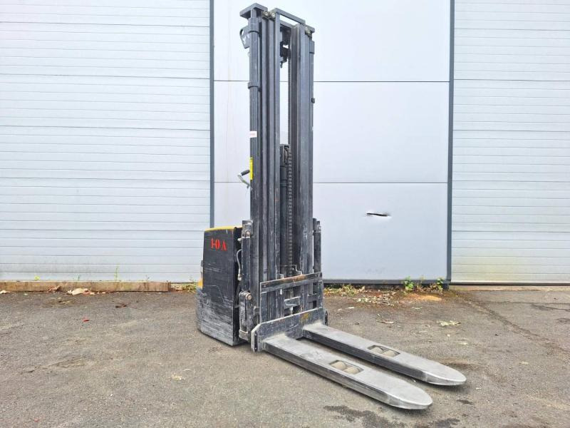Caterpillar NSP16N2 - Stacker: picture 3 Caterpillar NSP16N2 - Stacker: picture 3