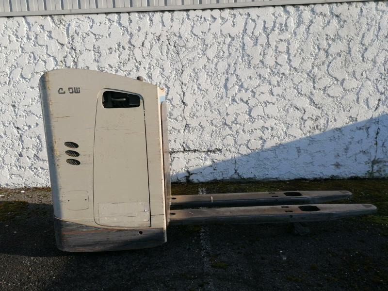 Pallet truck Crown RT4000: picture 6