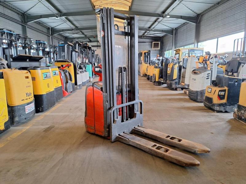 Fenwick L16 - Stacker: picture 1 Fenwick L16 - Stacker: picture 1