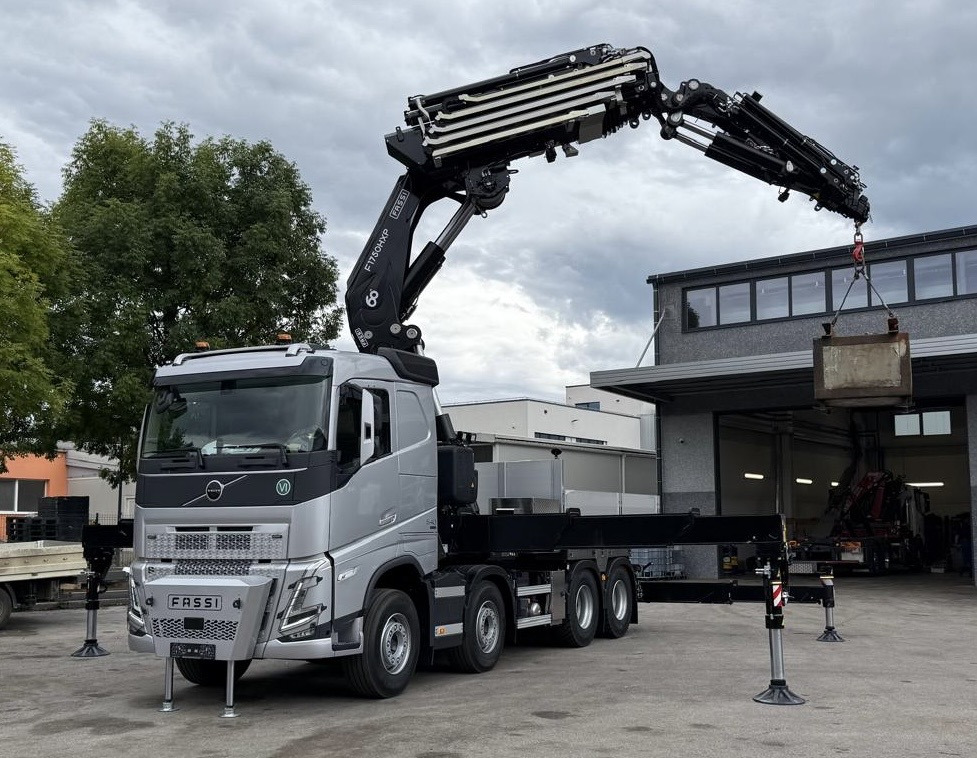 VOLVO Fassi F1750-8 JIB-6 Hiab Palfinger - Crane truck: picture 2 VOLVO Fassi F1750-8 JIB-6 Hiab Palfinger - Crane truck: picture 2