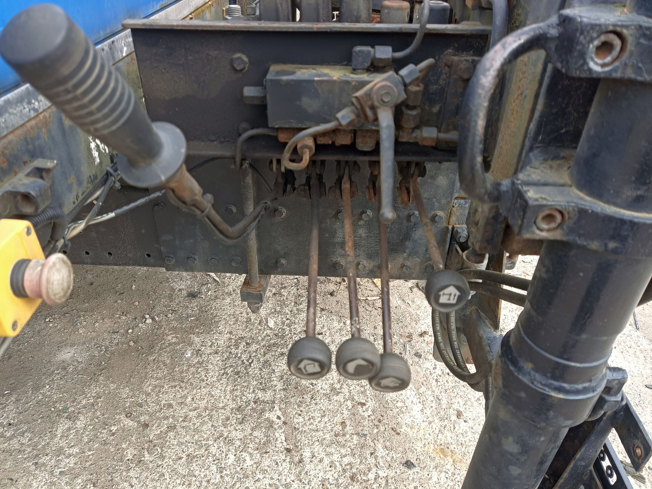 MKG HLK 45 - Truck mounted crane for Truck: picture 5 MKG HLK 45 - Truck mounted crane for Truck: picture 5